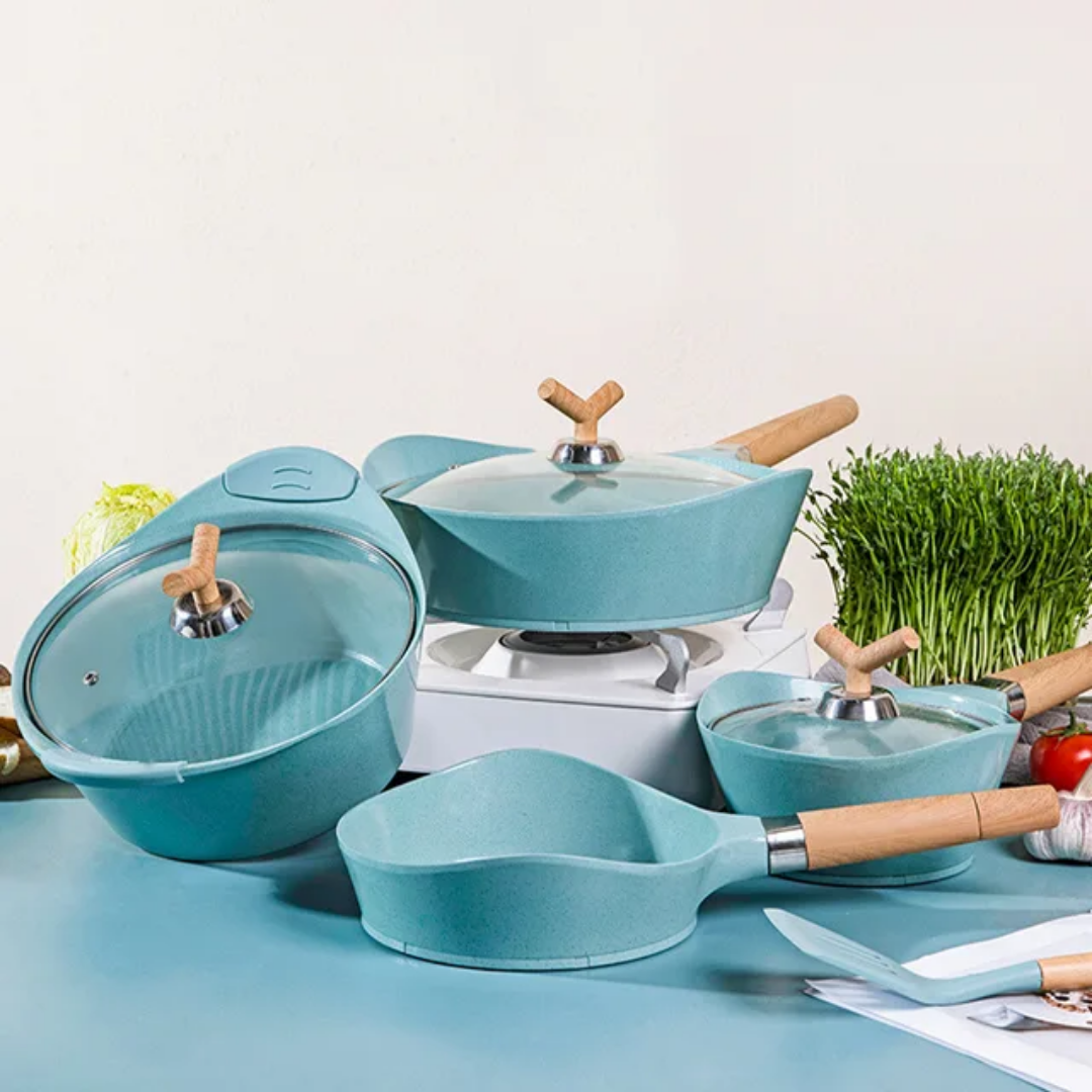 🌸 4-teiliges Kochgeschirr-Set in Rosa – Elegantes Design & Antihaftbeschichtung 🌸
