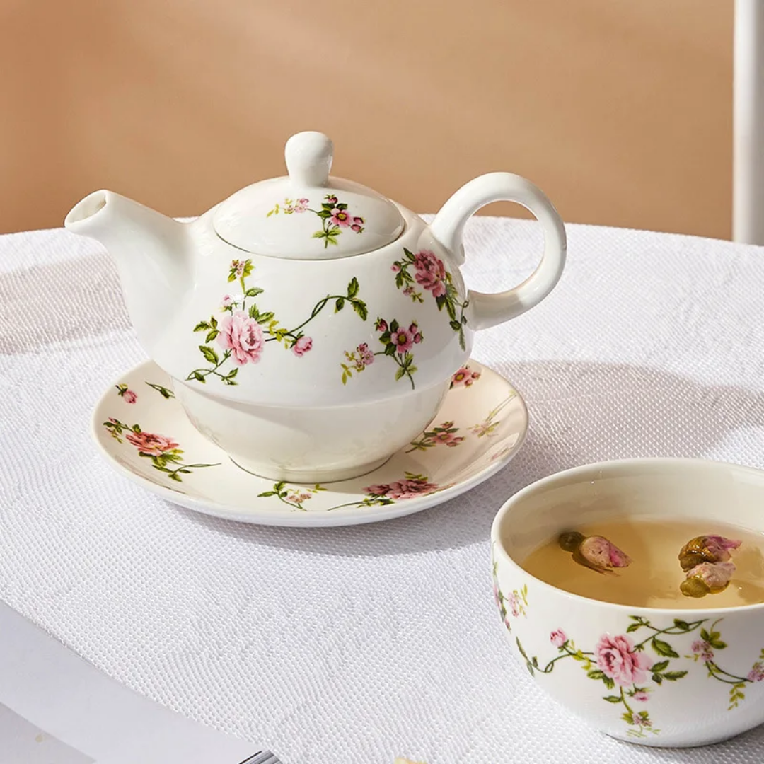 Porzellan-Tee-Set – 3-teiliges Set mit Kanne, Tasse & Untertasse im eleganten Blumendesign
